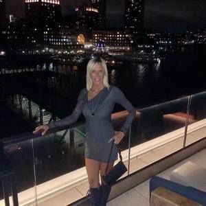 Meet your Posher, Liz